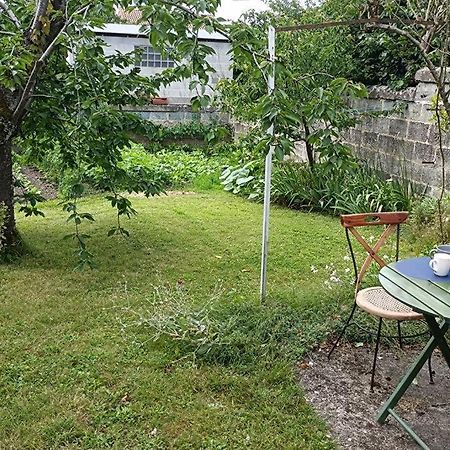 Un Paradis De Verdure En Plein Centre Ville ペリグー エクステリア 写真